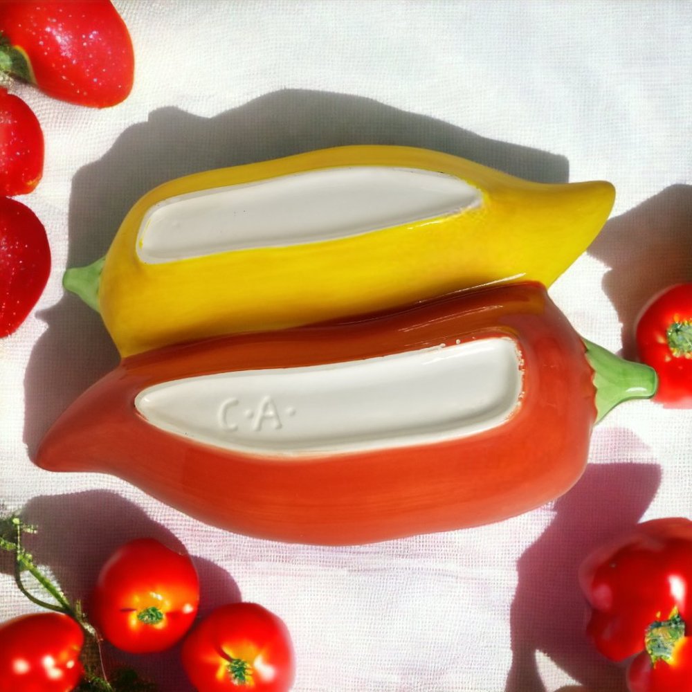 Clay Art Salsa Dip Bowl Red/Yellow Double Chili Pepper Caliente Collection Dish - Picture 4 of 5